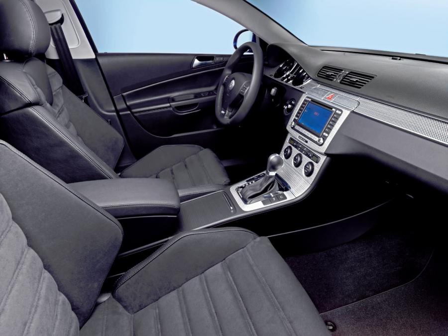  Volkswagen Passat R36 2007 года  (фото 9 из 11)